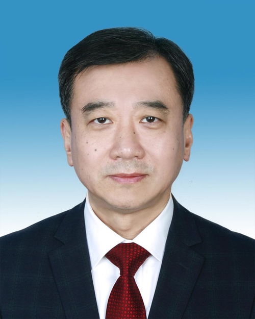 “闯红灯，撞了白撞”惊现太原街头，交警紧急撤下非官方标牌